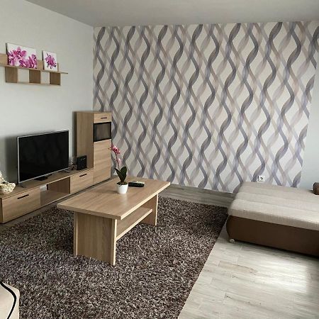 Appartamento Tamara Apartman Hajdúszoboszló Esterno foto