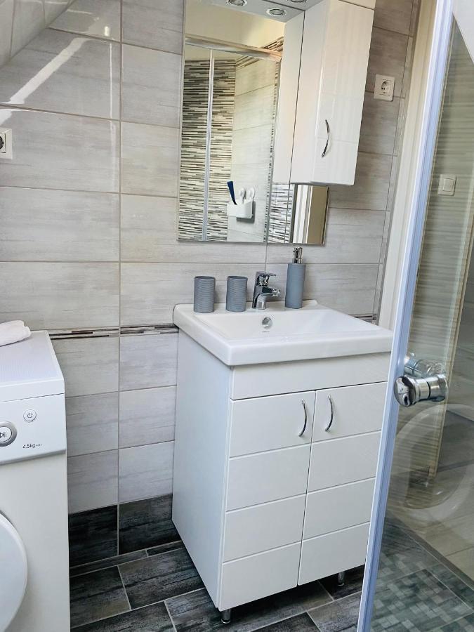 Appartamento Tamara Apartman Hajdúszoboszló Esterno foto